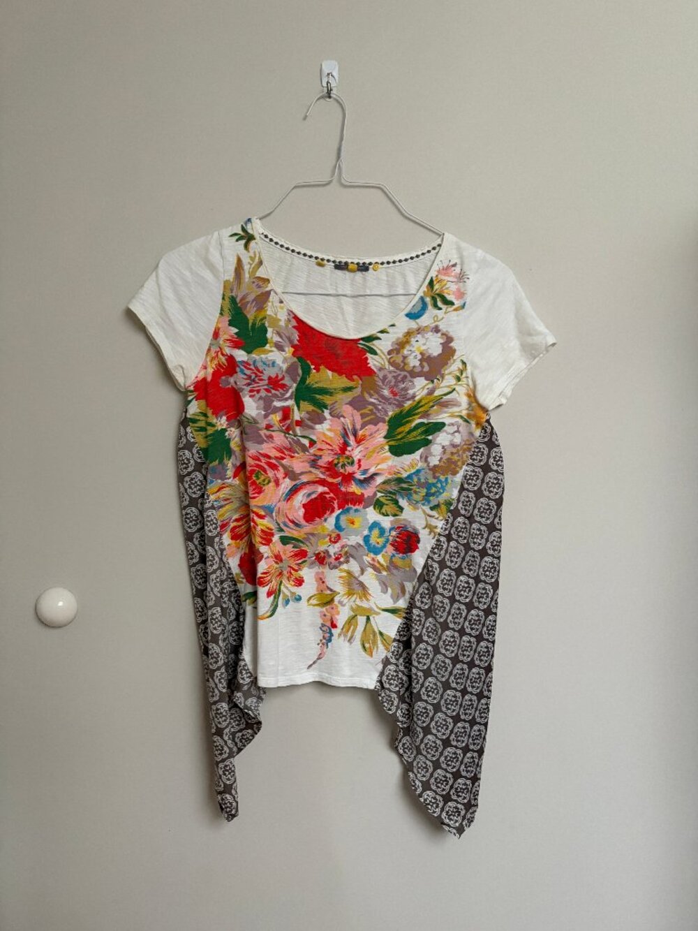 Anthropologie Little Yellow Button White Boho Floral Handkerchief Top